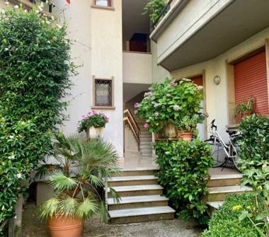 Privato Vende Appartamento Appartamento con giardino a Ronchi