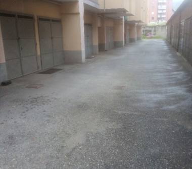 Box/Garage/Posto auto in vendita a Pinerolo, Frazione Riva Di Pinerolo, Strada al Colletto 4