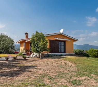 Casa indipendente in vendita a Pula (Cagliari), Strada Sant'Aliana