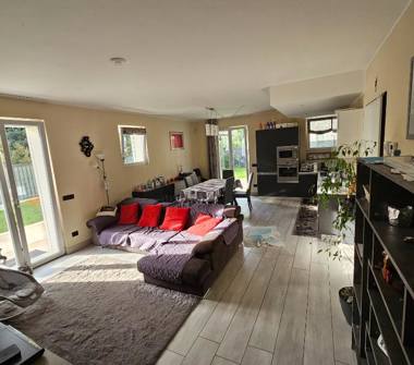 Trilocale in vendita a Lurago d'Erba (Como), Via Santo Stefano 2b