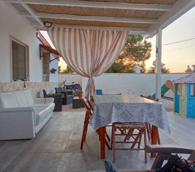 Villa in vendita a Torricella (Taranto), Via Senna 8