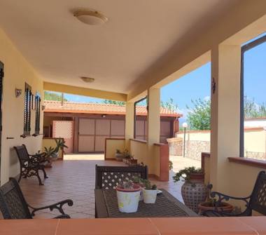 Villa in vendita a Balestrate (Palermo)