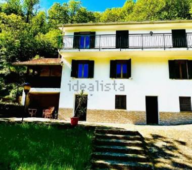 Villa in vendita a Varazze, Frazione Alpicella