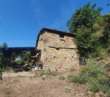 Rustico/Casale in vendita a Sanremo (Imperia)