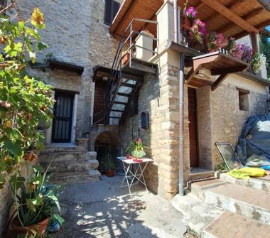 Casa indipendente in vendita a Corciano, Frazione Chiugiana
