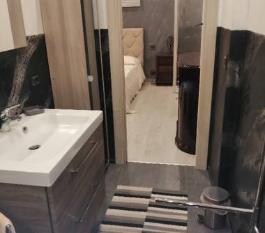 Quadrilocale in vendita a Palermo, Zona Arenella, Cortile Machi 9