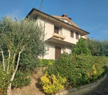 Casa indipendente in vendita a Poggibonsi (Siena)