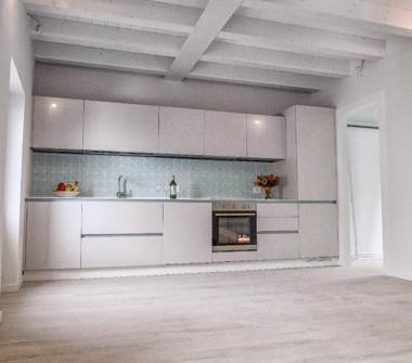 Bilocale in vendita a Brenzone sul Garda (Verona), Via Angeleri 14