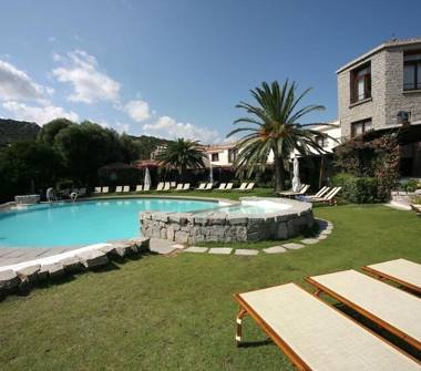 Multiproprietà in vendita a Olbia, Frazione La Marinella, Via Marinella 52