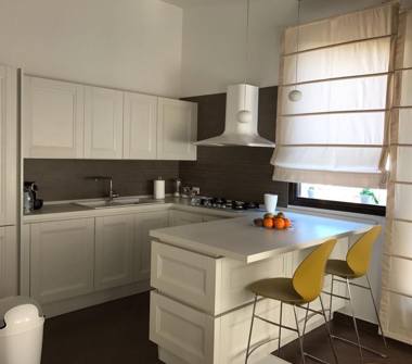 Quadrilocale in vendita a Altavilla Milicia (Palermo), Via Nazario Sauro 18