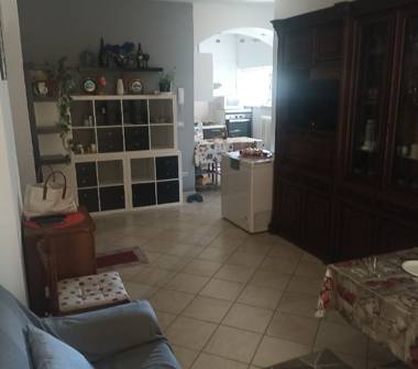 Trilocale in vendita a Settimo Torinese (Torino), Via Monte Pasubio 3