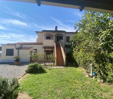 Quadrilocale in vendita a Rosignano Marittimo (Livorno), Stradone del Tripesce 19