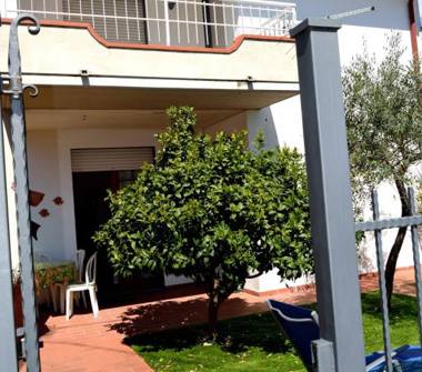 Affitto Villetta a schiera Vacanze a Camaiore, Frazione Lido Di Camaiore