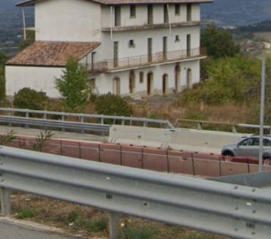 Stabile/Palazzo in affitto a Pietradefusi (Avellino), Contrada Casa Montisi 13