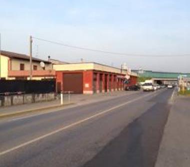  Attività commerciale in vendita a Castegnato (Brescia)