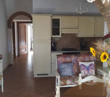 Rustico/Casale in vendita a Montecatini Val di Cecina, Frazione Ponteginori