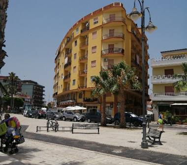 Affitto Appartamento Vacanze a Pozzallo (Ragusa), Via Scaro 4
