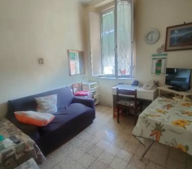 Trilocale in vendita a Salerno, Frazione Centro città