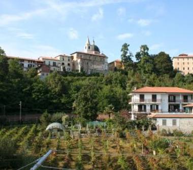 Quadrilocale in vendita a Borgomanero (Novara)