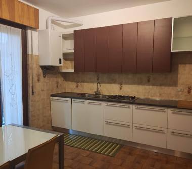 Appartamento in vendita a Castel d'Azzano, Frazione Beccacivetta, Via Don Lorenzo Milani 11