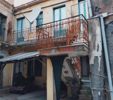 Palazzo/Stabile in vendita a Acireale (Catania), Via Vittorio Emanuele II 7