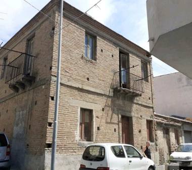 Casa indipendente in vendita a Reggio Calabria, Frazione Archi, Vico San Francesco 0