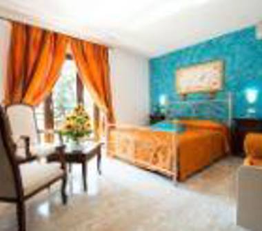 Hotel in vendita a Capaccio Paestum (Salerno), via Gaiarda 9