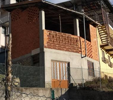 Rustico/Casale in vendita a Mezzenile (Torino)