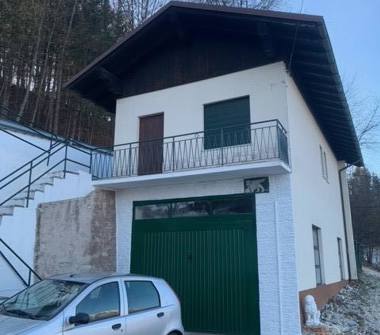 Quadrilocale in vendita a Lamon, Frazione Arina, Via Centro Arina 63