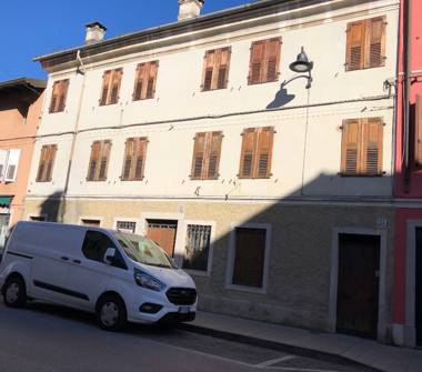 Palazzo/Stabile in vendita a Palmanova (Udine), Borgo Udine 25