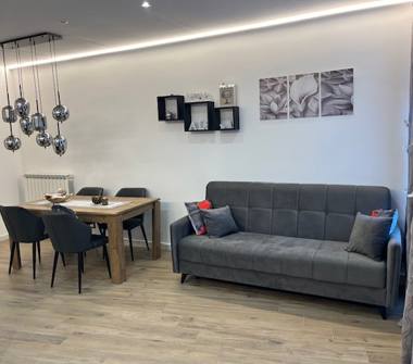 Trilocale in vendita a Monte Compatri (Roma), Viale Giuseppe Mazzini 10