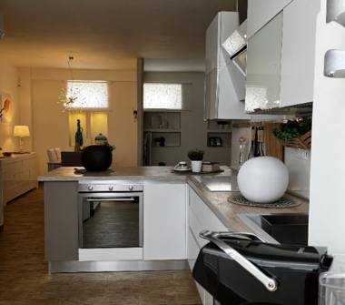 Quadrilocale in vendita a Giarre (Catania), Via Luigi Settembrini 48