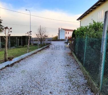 Casa indipendente in vendita a Montagnana (Padova), Viale Spalato 24