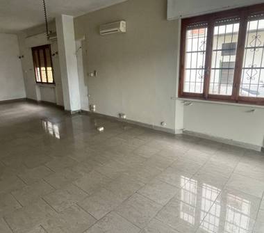 Negozio in affitto a San Giuliano Terme, Frazione Ghezzano, SP2 24