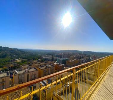 Appartamento in vendita a Noto (Siracusa), Via Ugo Lago 36