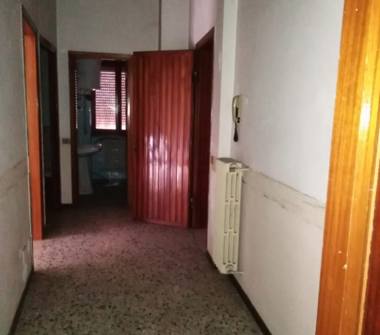 Palazzo/Stabile in vendita a Zogno (Bergamo)