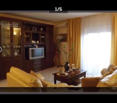 Quadrilocale in vendita a Canosa di Puglia (Barletta-Andria-Trani), Via Corsica 158