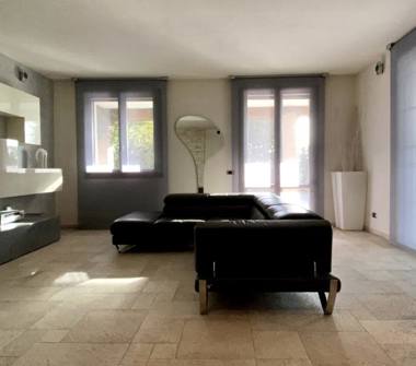 Villa in vendita a Castelfranco Emilia, Frazione Piumazzo, via lunga 0