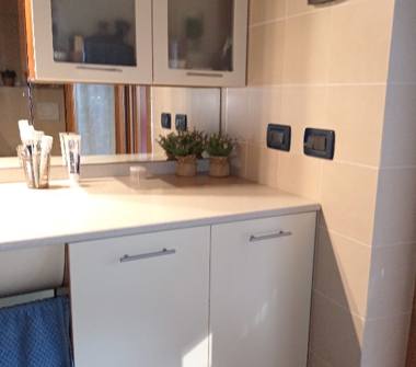 Quadrilocale in vendita a Solto Collina (Bergamo)