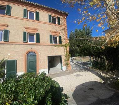 Villetta a schiera in vendita a Montecassiano (Macerata), Via Guglielmo Oberdan 13