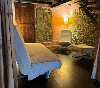 Casa indipendente in vendita a Pescia (Pistoia)