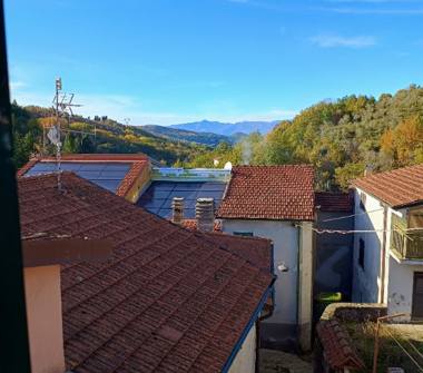 Casa indipendente in vendita a Fivizzano, Frazione Mezzana-Monte De' Bianchi, Via Solferino 61