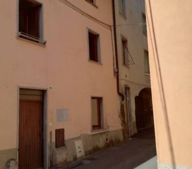 Bilocale in vendita a Cremella (Lecco), Via Carlo Sessa 36