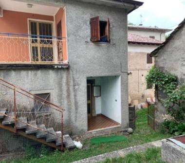 Porzione di casa in vendita a Frassinoro (Modena), Via Muschioso 9