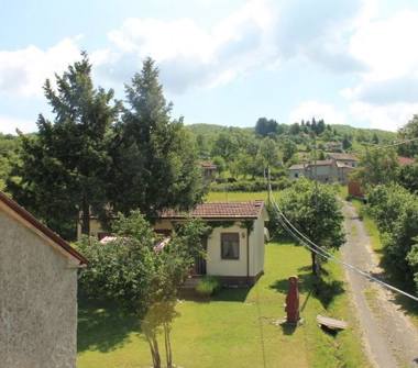 Appartamento in vendita a Albareto (Parma), Loc Casemori 167