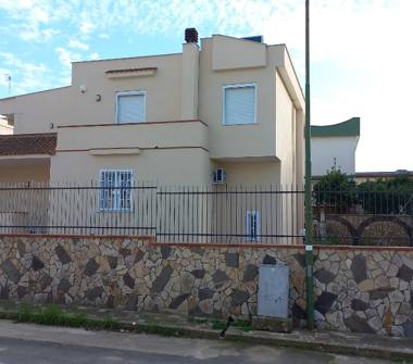 Villa in vendita a Giugliano in Campania, Frazione Lago Patria, Via Lago Patria 28