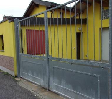 Showroom in affitto a Brugherio (Monza e Brianza), Via Fratelli Cervi 3