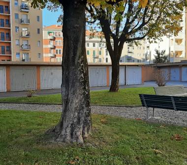 Box/Garage/Posto auto in vendita a Milano, Zona Barona, Viale Famagosta 7