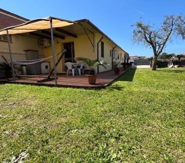 Affitto Casa Vacanze a Castel Volturno, Frazione Villaggio Coppola, Via Veneto 48