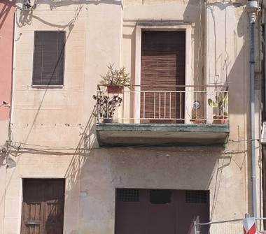Casa indipendente in vendita a Palagonia (Catania)